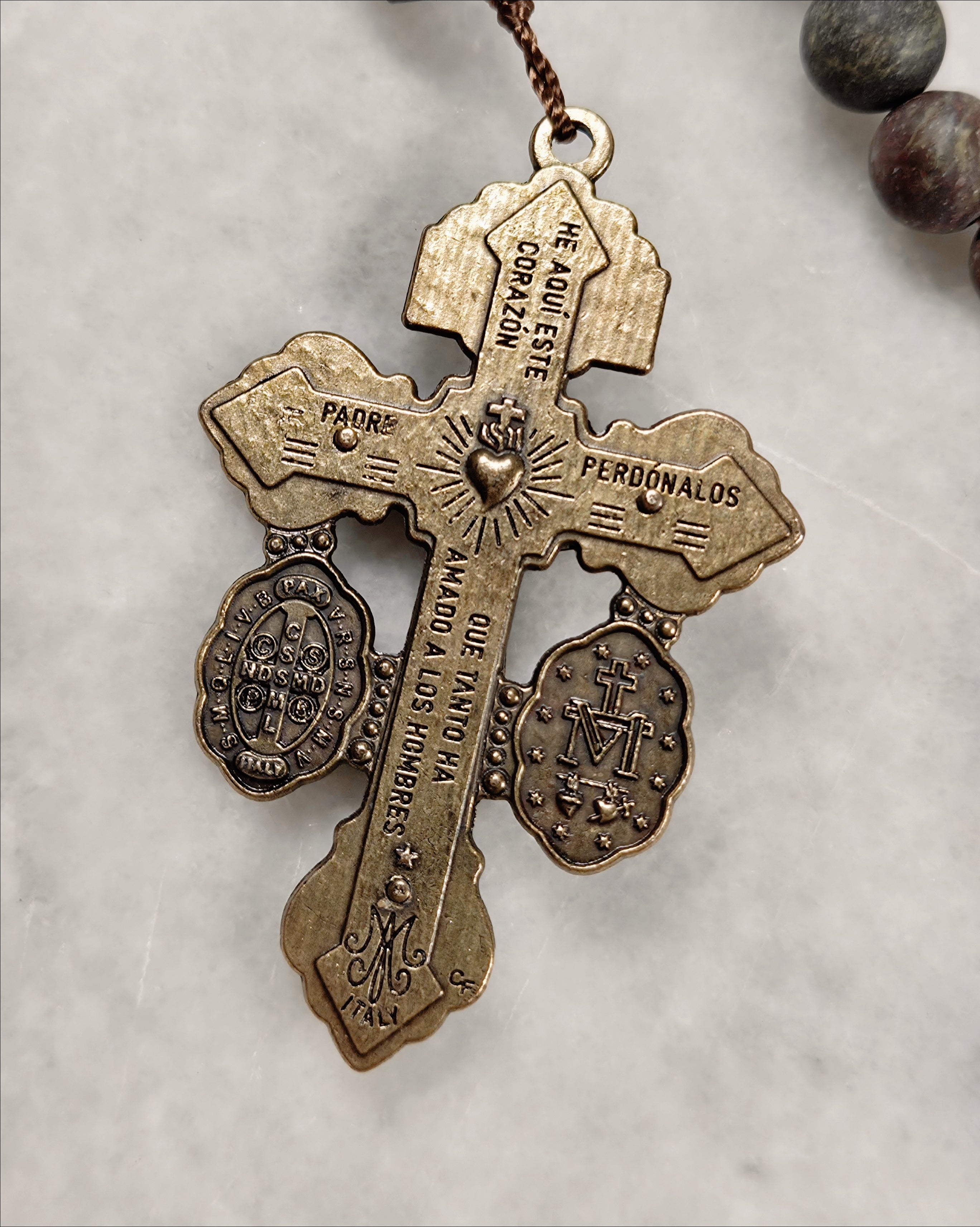 The Holy Face | Triple Threat Rosary